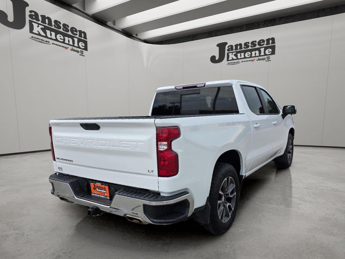 Used 2019 Chevrolet Silverado 1500 LT w/ All-Star Edition AWD/4WD image 3
