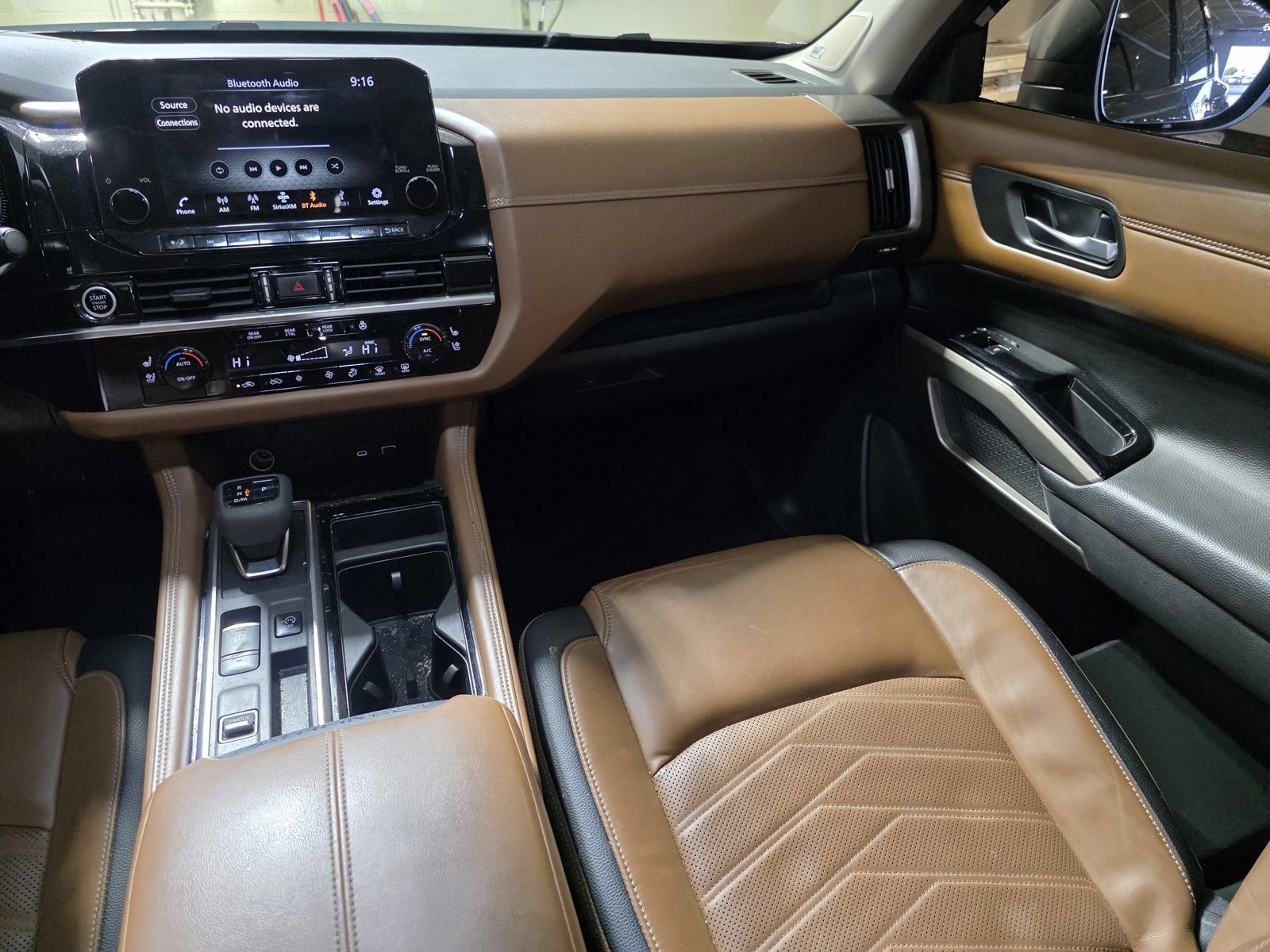 Used 2023 Nissan Pathfinder Platinum image 13