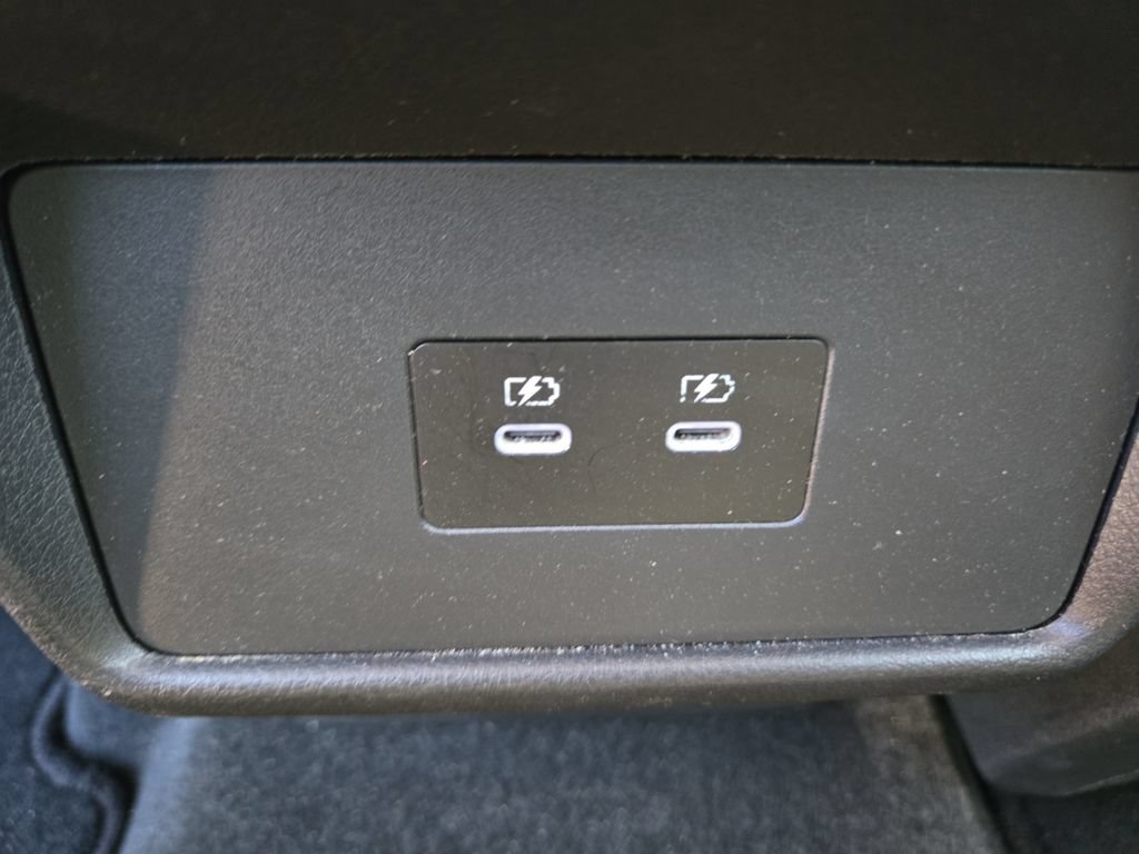 Used 2024 Nissan Rogue SV FWD image 36