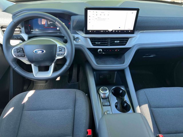 Used 2026 Ford Explorer Active AWD/4WD image 15