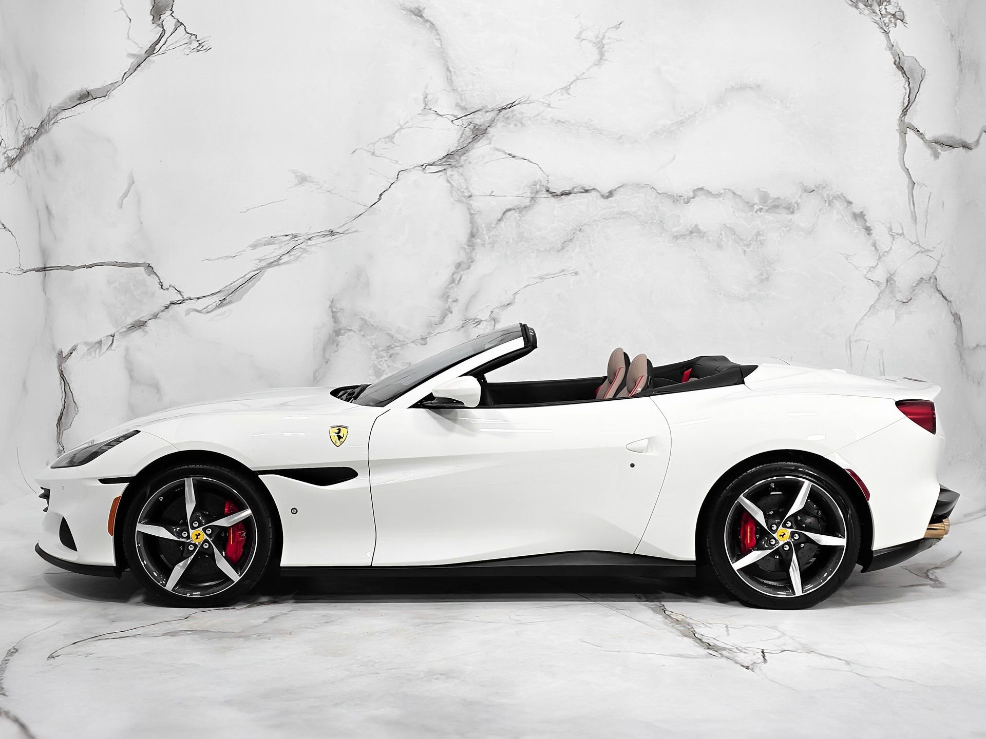 Used 2023 Ferrari Portofino M image 8