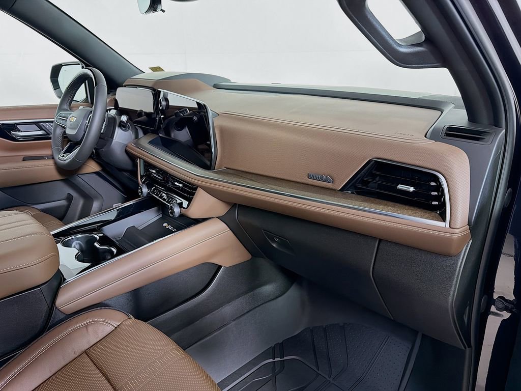 New 2026 Chevrolet Suburban High Country AWD/4WD image 27