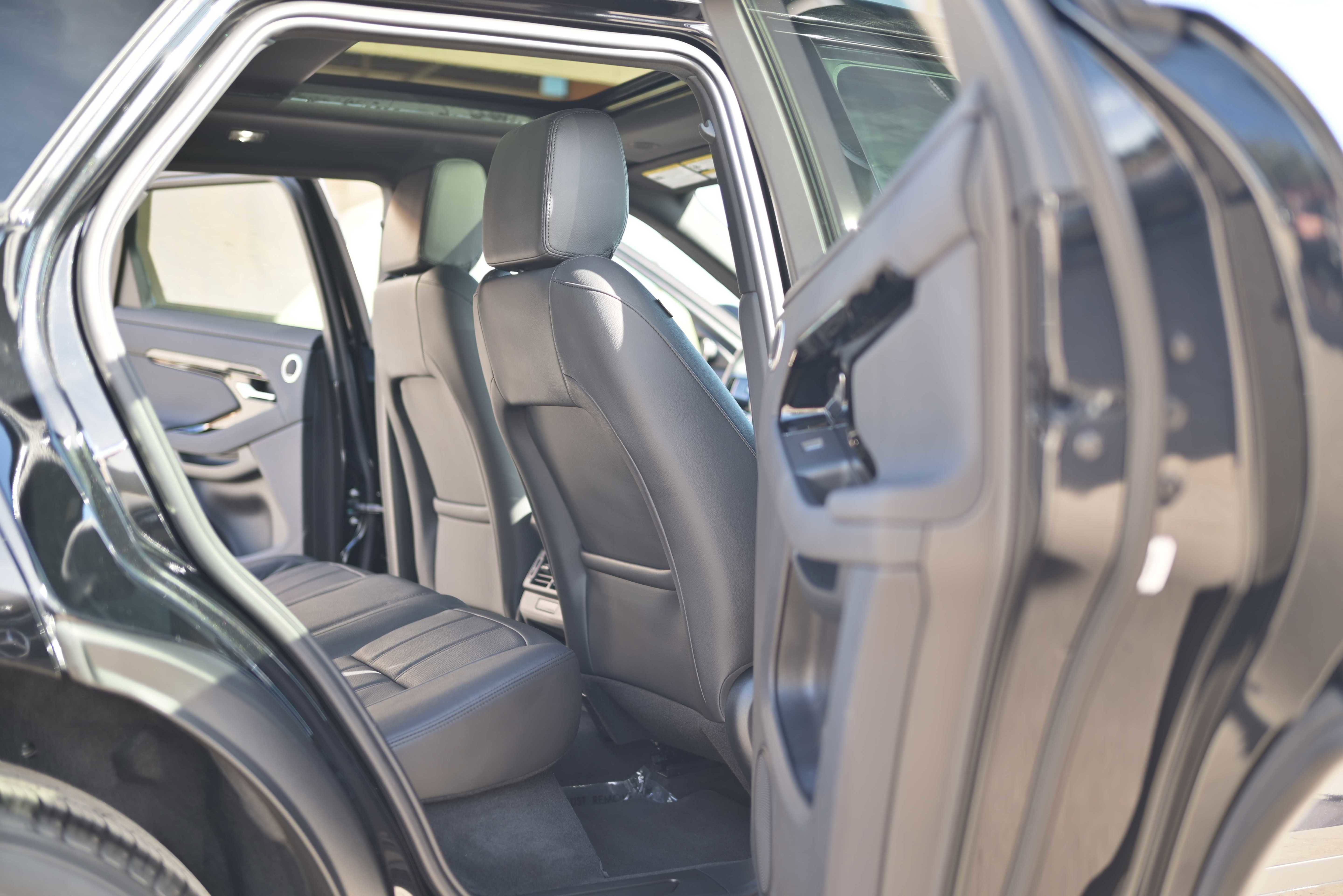 Used 2026 Land Rover Range Rover Evoque S image 12