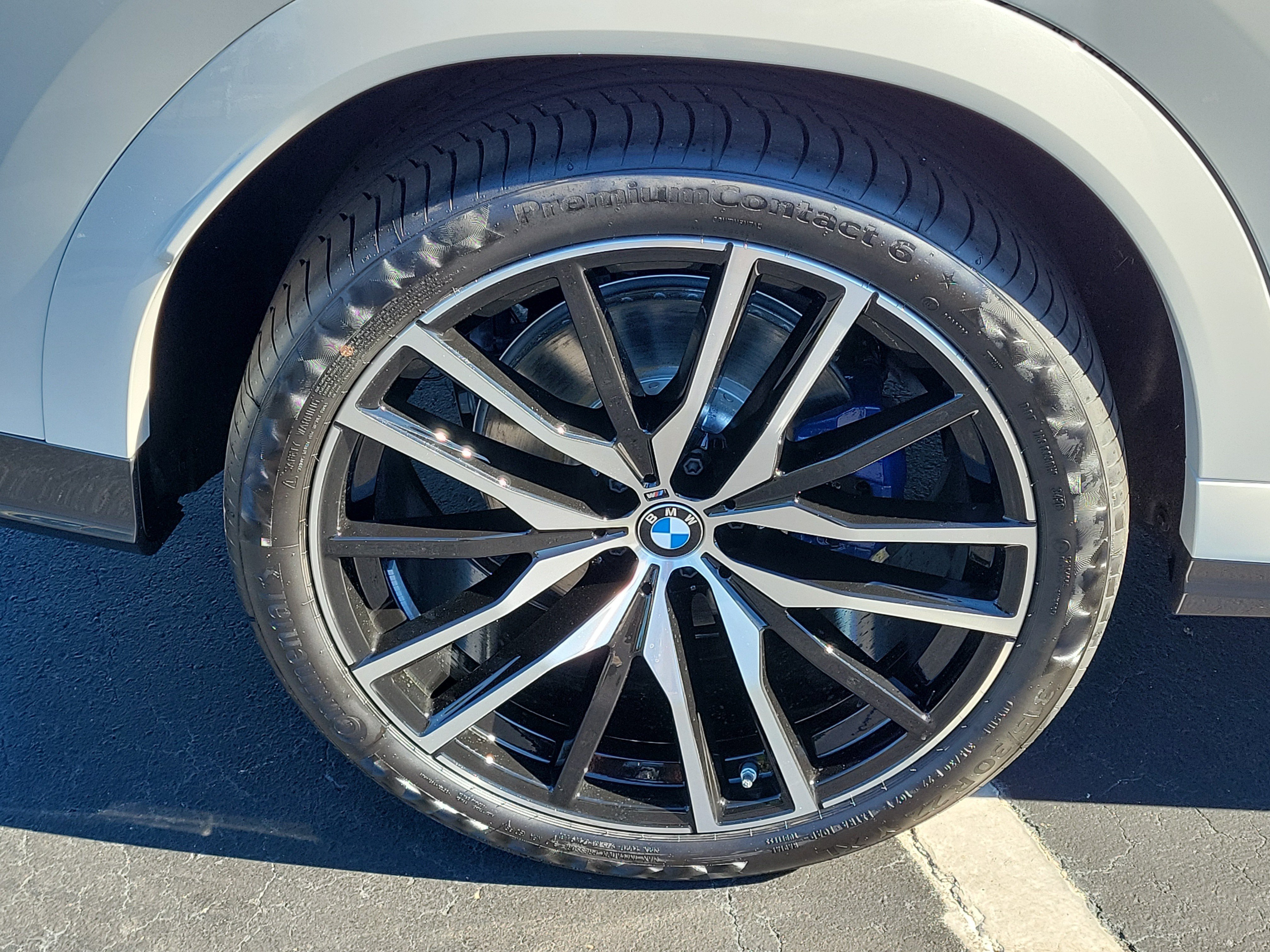 New 2027 BMW X6 xDrive40i w/ Climate Comfort Package AWD/4WD image 5