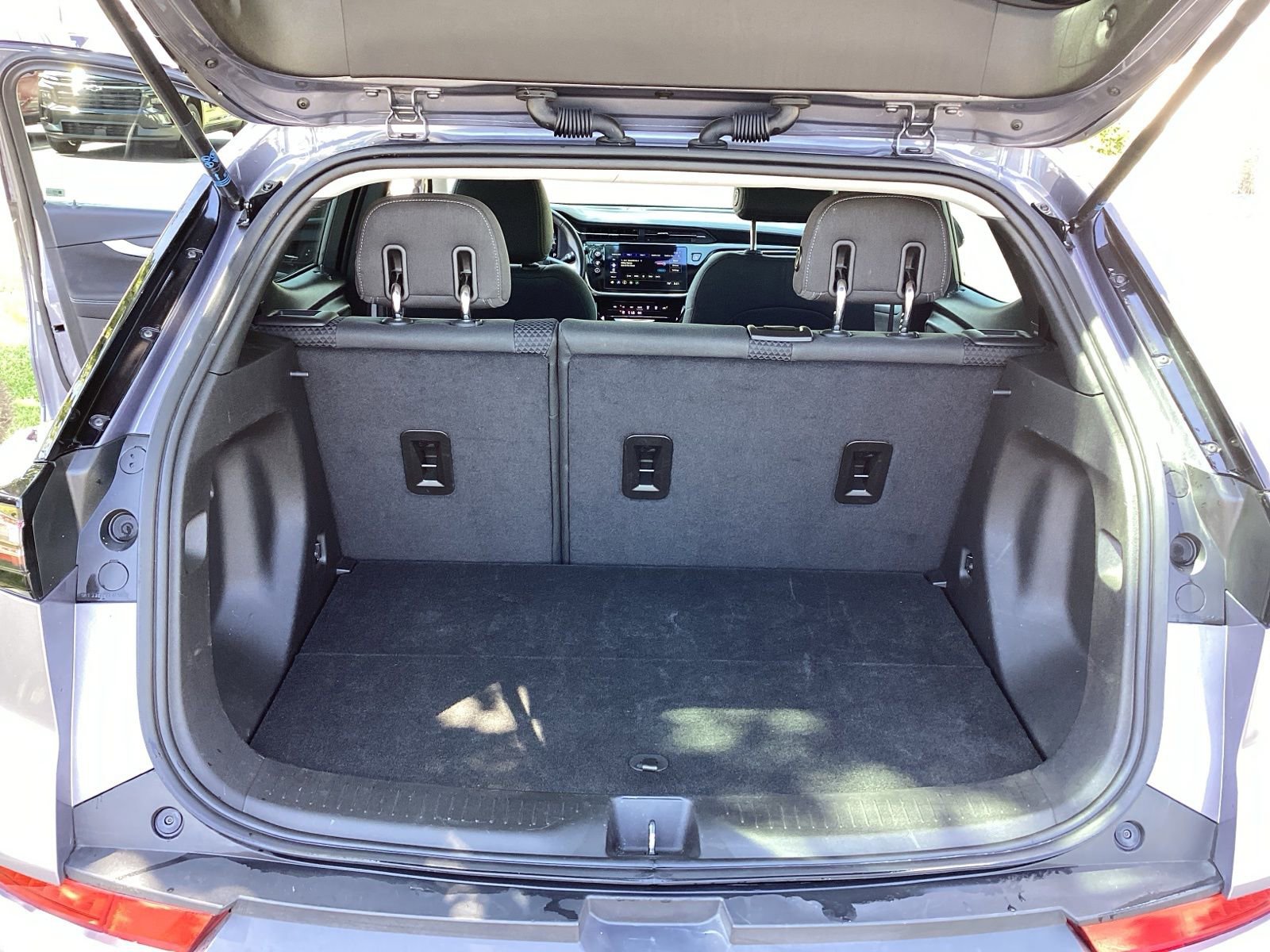 Used 2023 Chevrolet Bolt EUV LT w/ Driver Confidence Package image 24