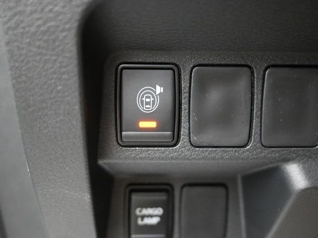 Used 2026 Nissan Frontier PRO-4X w/ Tow Package AWD/4WD image 30