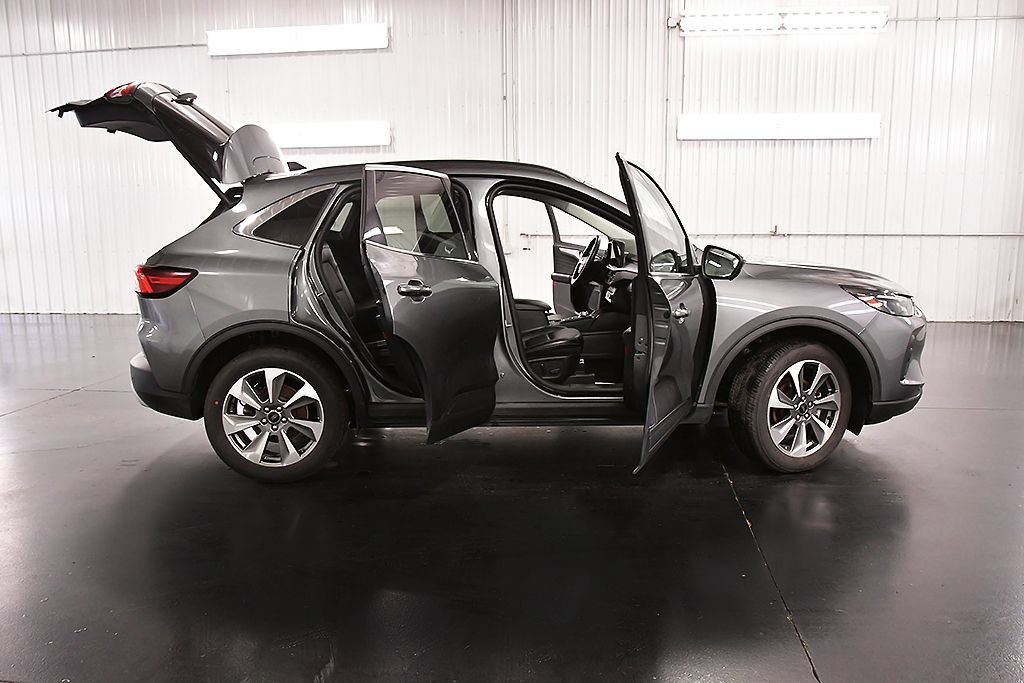 Used 2024 Ford Escape Platinum AWD/4WD image 33