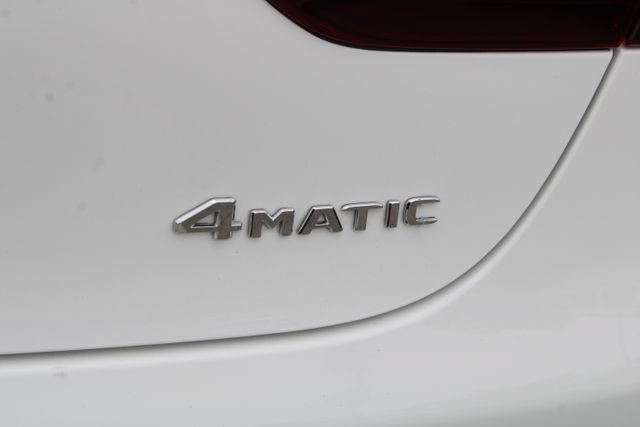 Used 2022 Mercedes-Benz GLC 300 4MATIC Coupe image 10