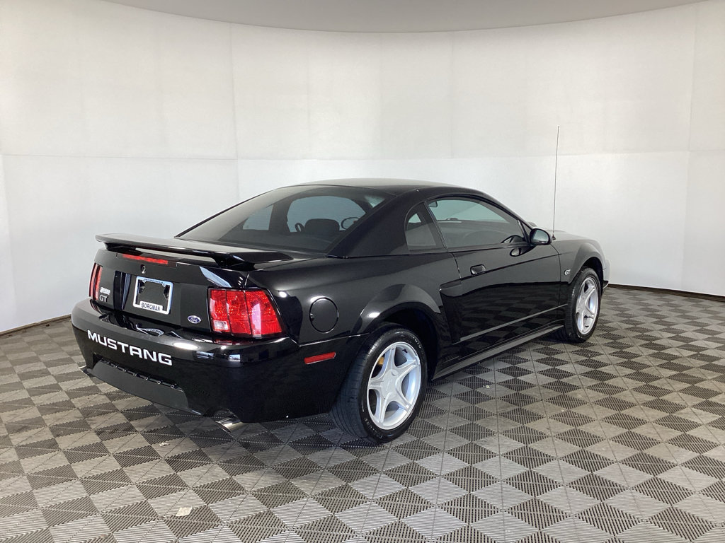 Used 2001 Ford Mustang GT RWD image 2