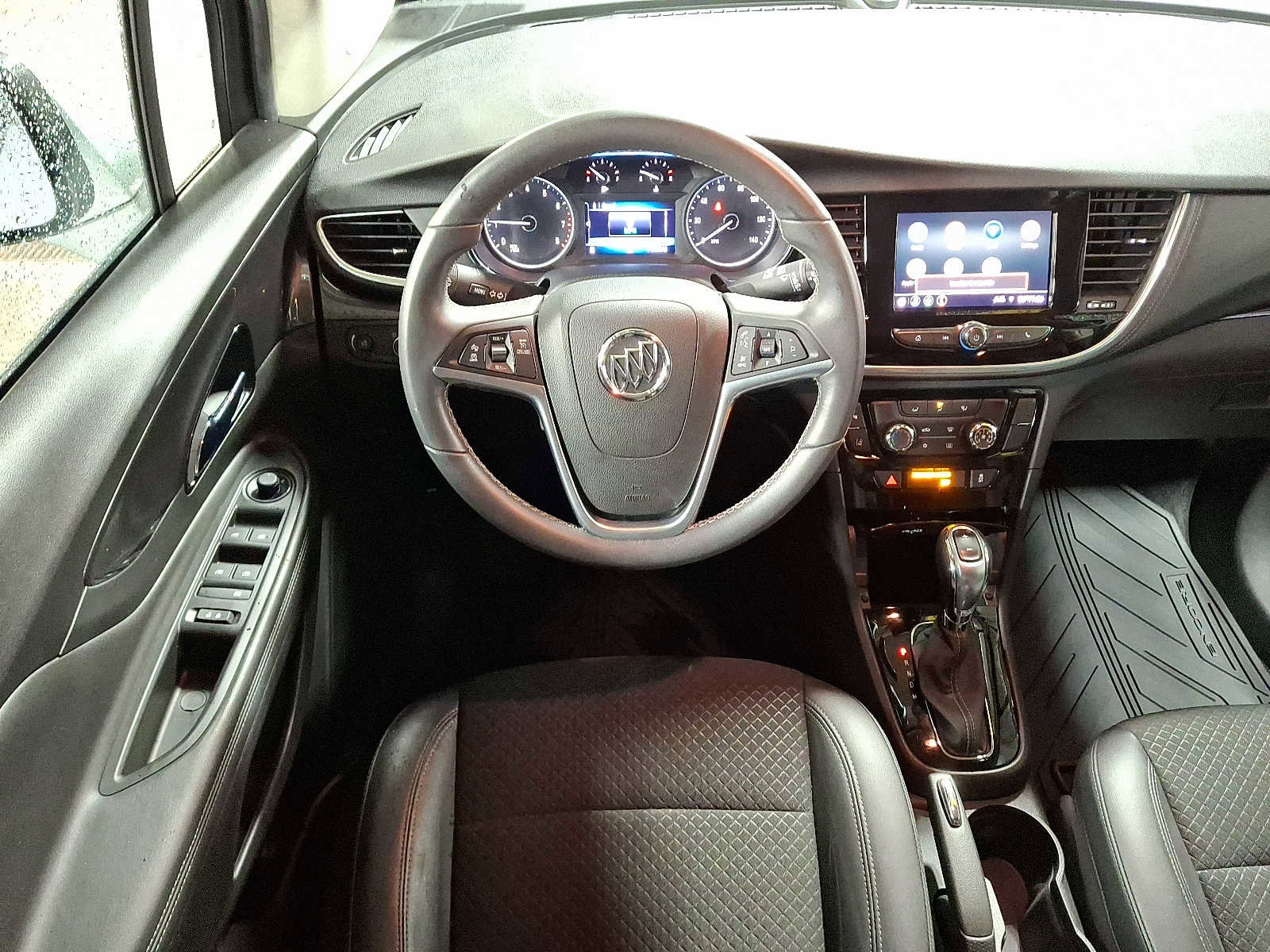 Used 2022 Buick Encore Preferred w/ Safety Package II image 11