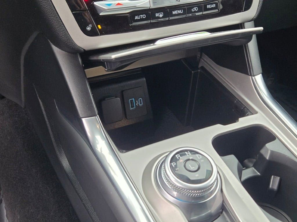 Certified 2023 Ford Explorer XLT w/ Equipment Group 202A image 28