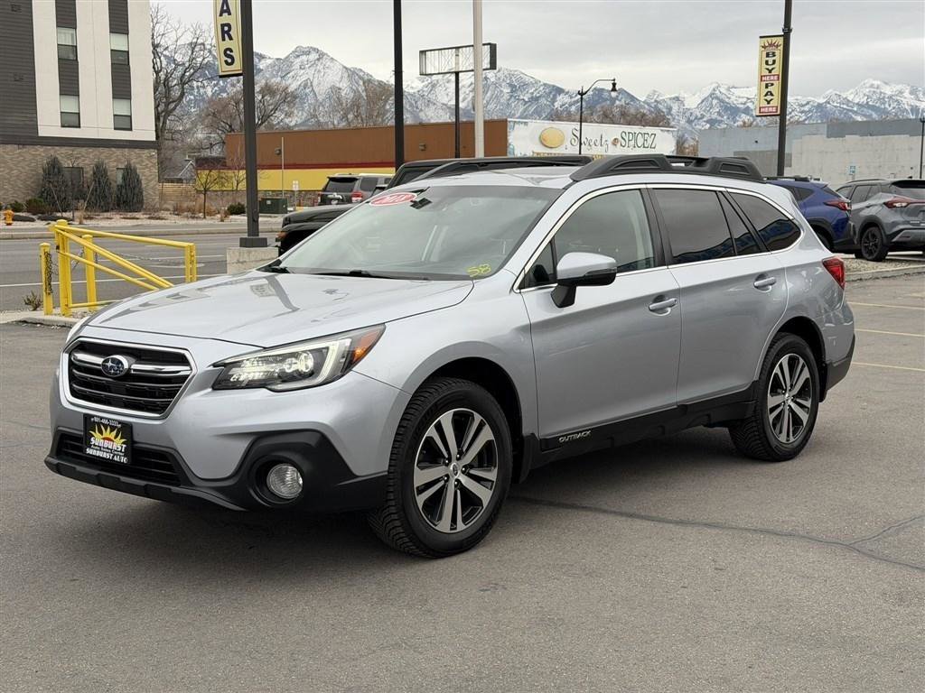 Used 2018 Subaru Outback 2.5i Limited image 3