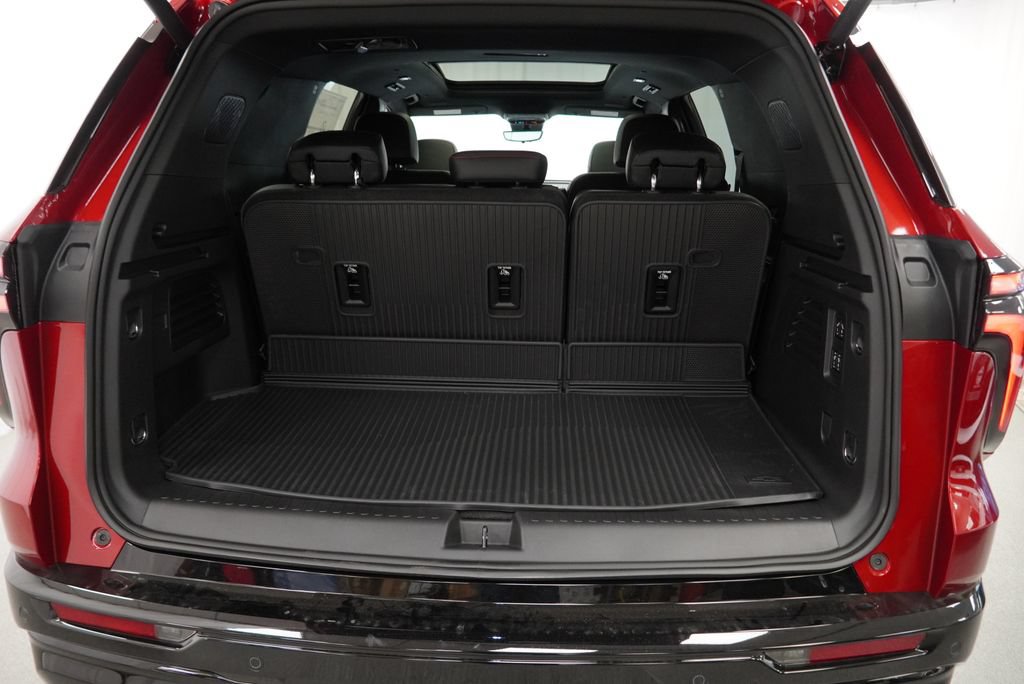 New 2027 Chevrolet Traverse RS w/ LPO, Floor Liner Package AWD/4WD image 26