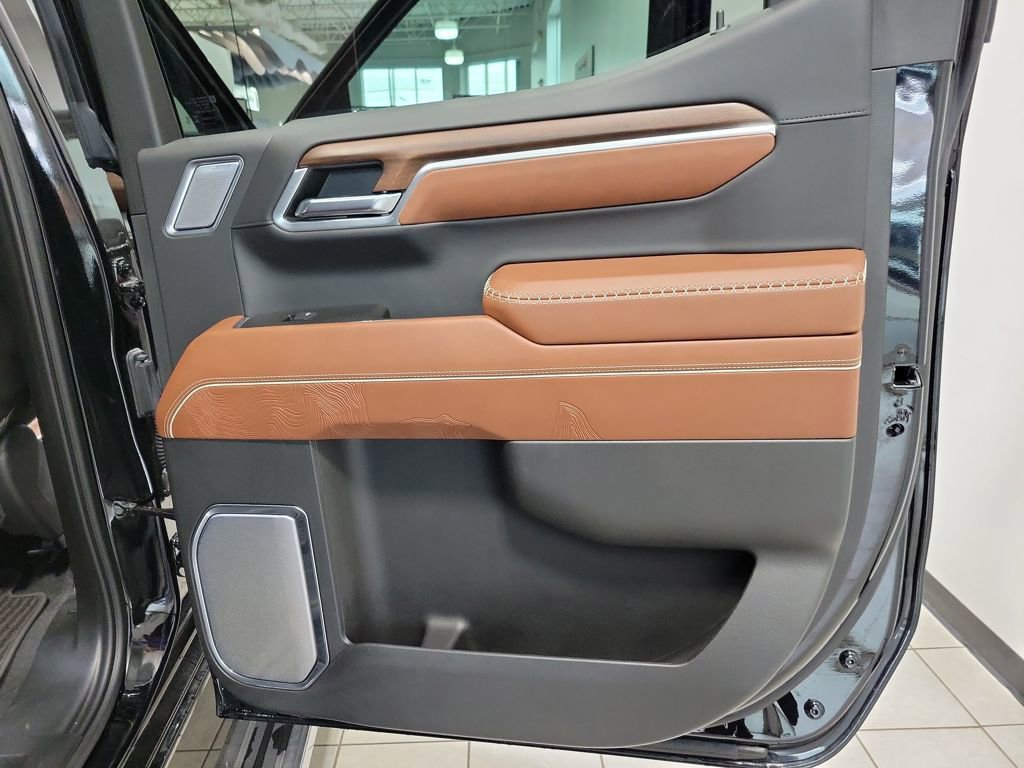 Used 2025 GMC Sierra 1500 Denali Ultimate image 14