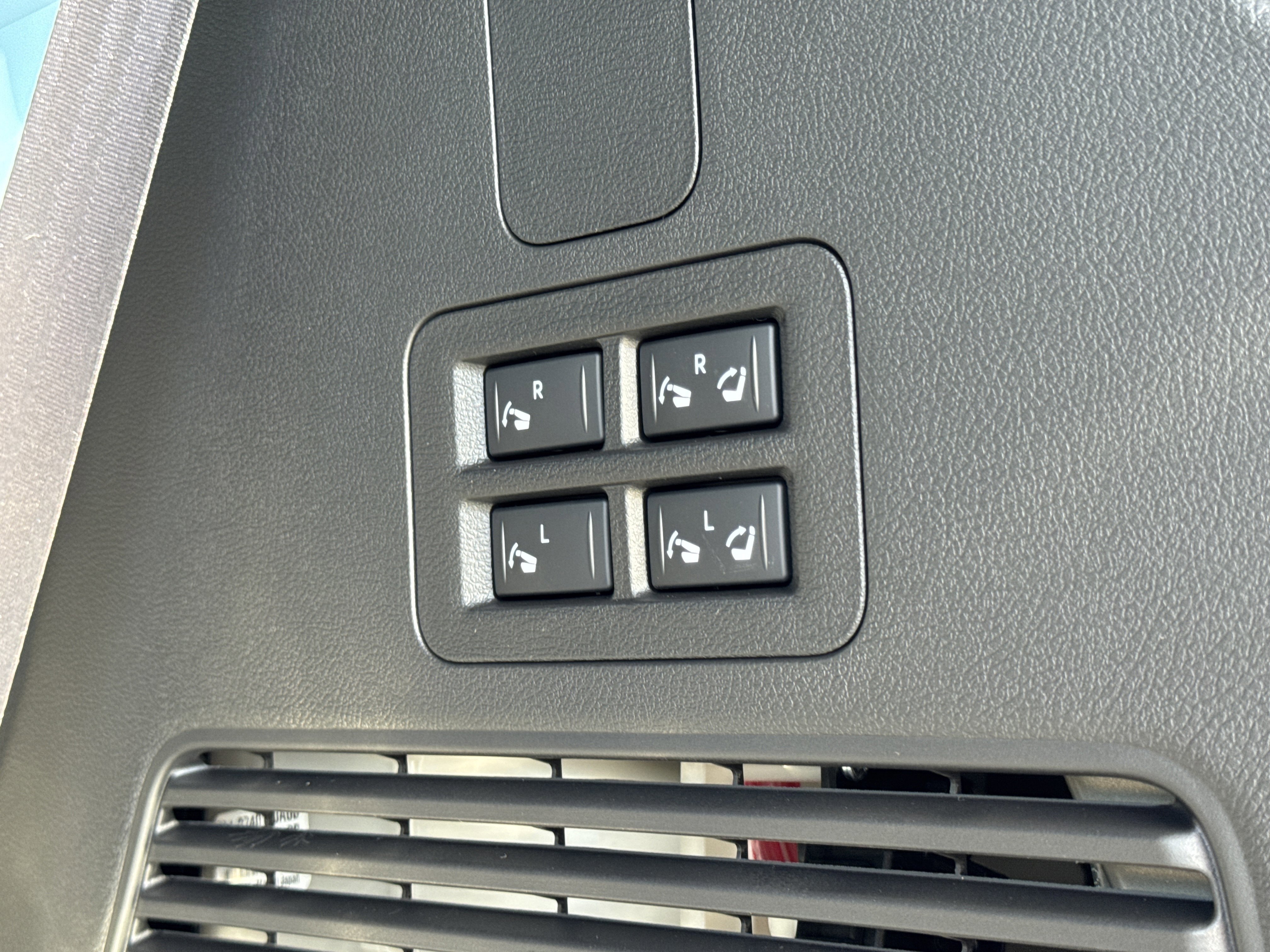 New 2026 Nissan Armada Platinum w/ Convenience Package image 21