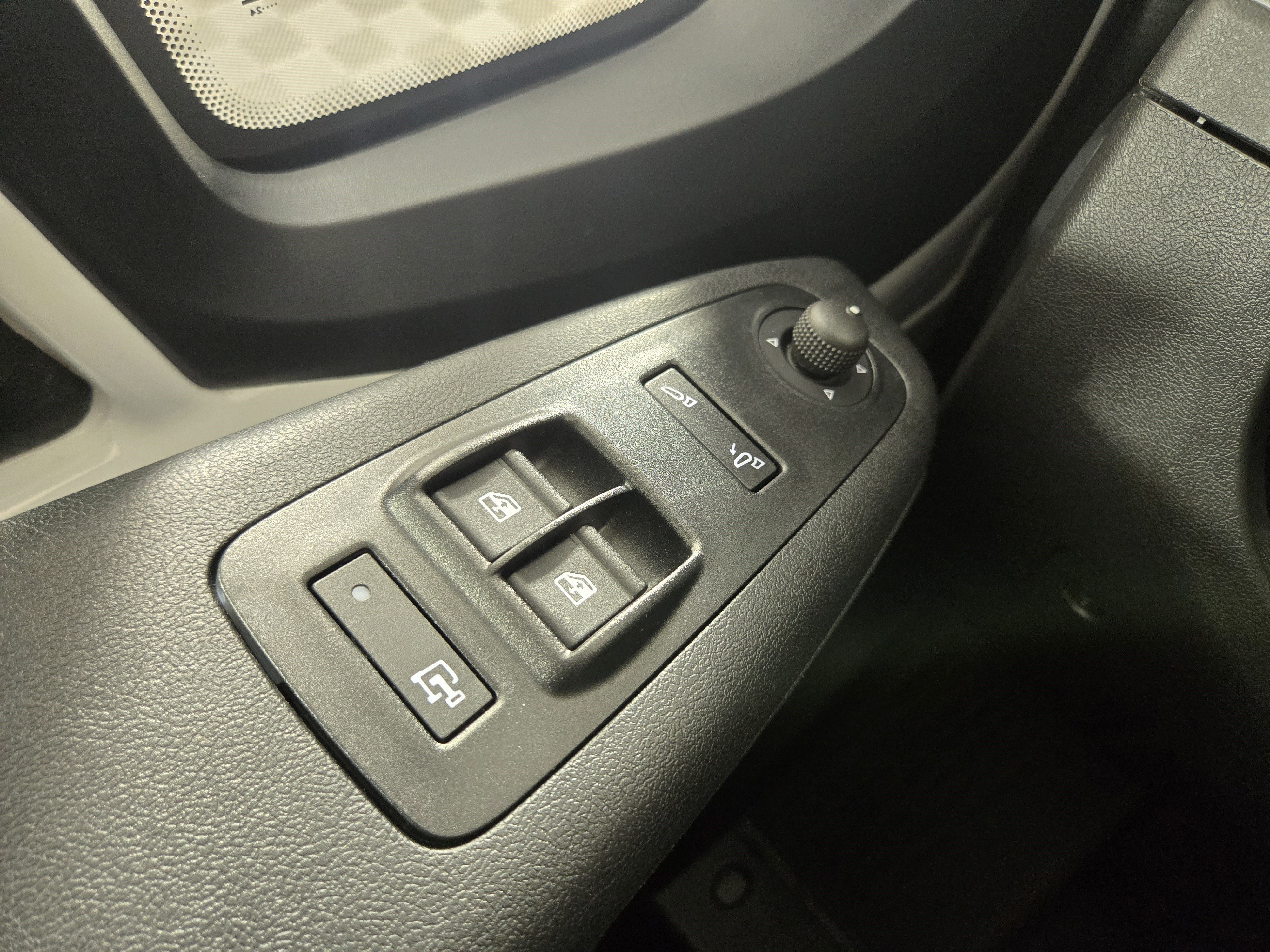 Used 2024 RAM ProMaster 2500 w/ Convenience Group image 27