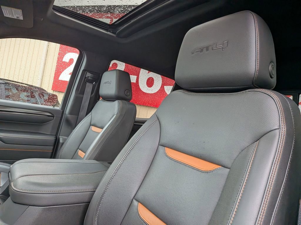 Used 2023 GMC Sierra 1500 AT4 w/ AT4 Preferred Package image 12