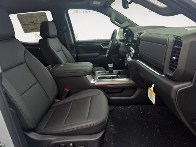 New 2026 Chevrolet Silverado 1500 LTZ w/ LTZ Premium Package AWD/4WD image 15
