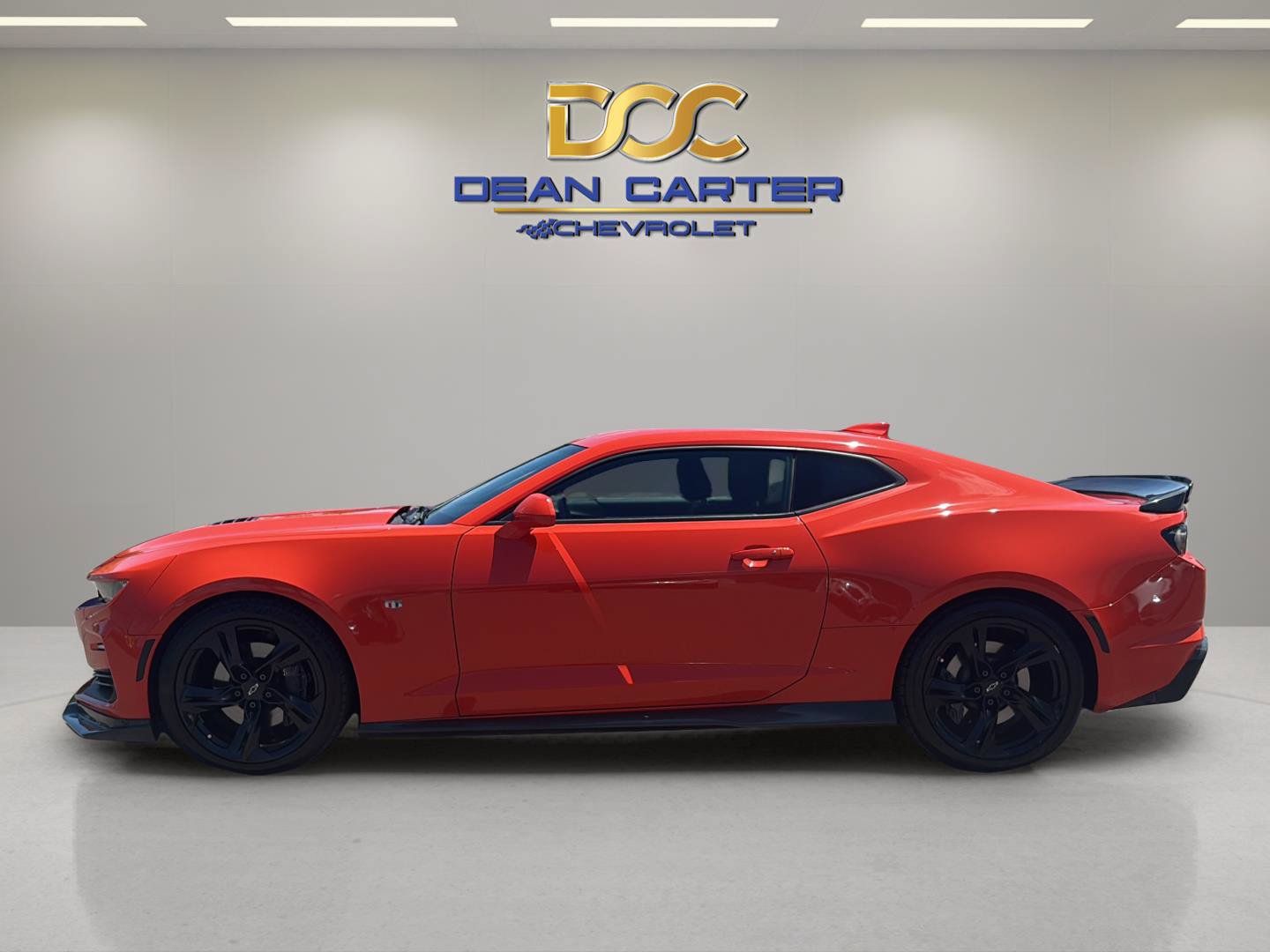 Used 2020 Chevrolet Camaro SS RWD image 2