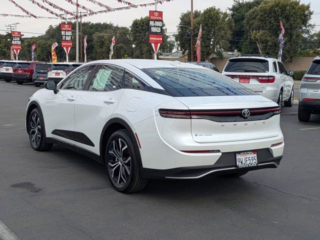 Used 2026 Toyota Crown XLE image 11