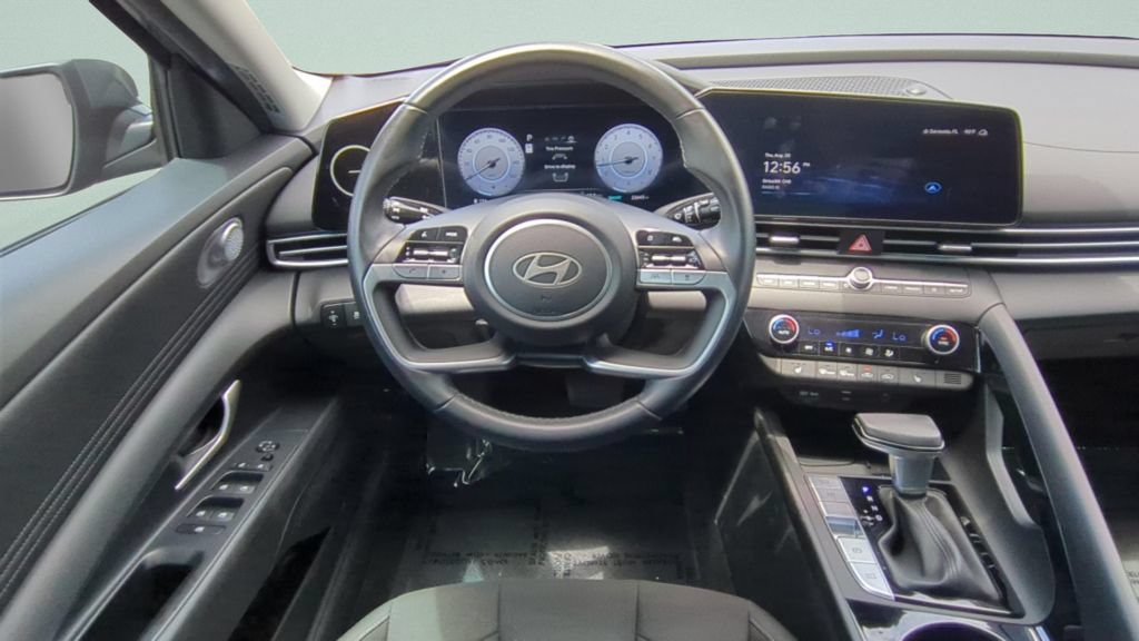 Used 2021 Hyundai Elantra SEL FWD image 13