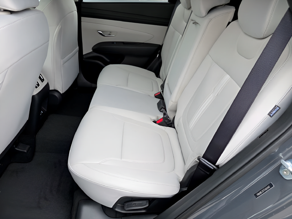 New 2026 Hyundai Tucson SEL Plus AWD/4WD image 11