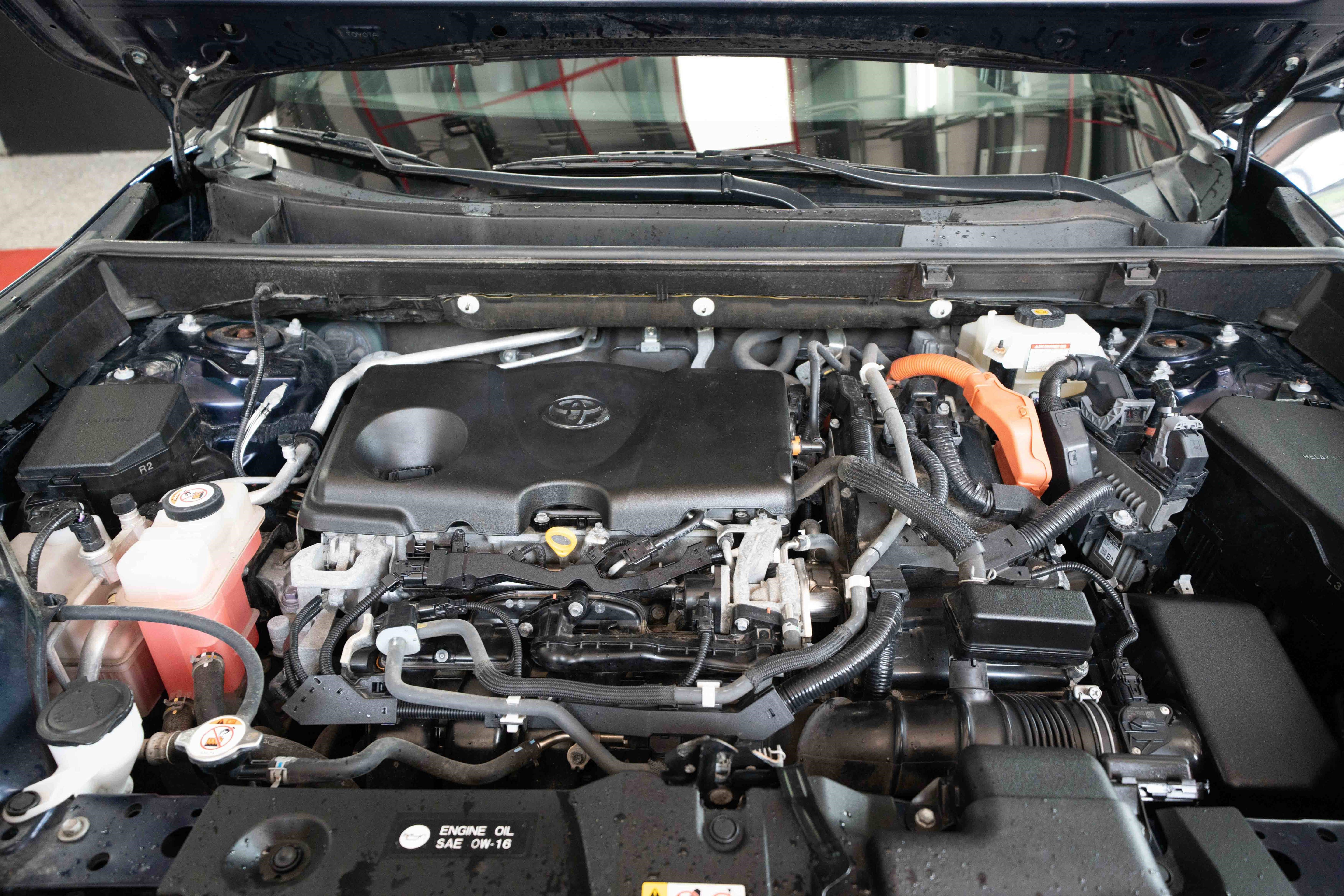 Used 2020 Toyota RAV4 XSE AWD/4WD image 32