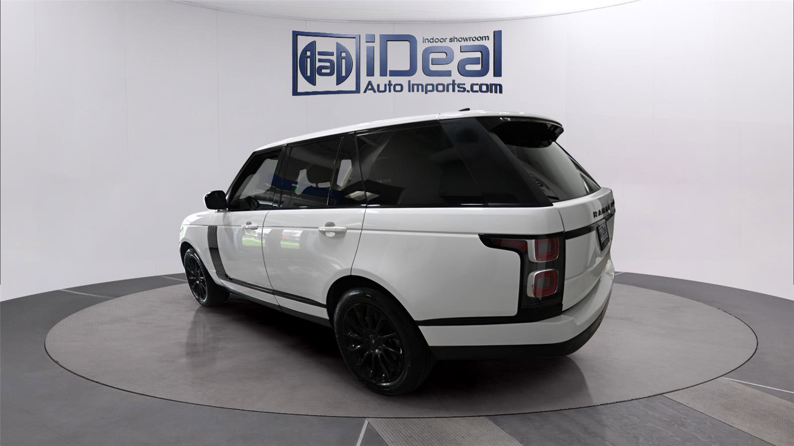 Used 2018 Land Rover Range Rover AWD/4WD image 3