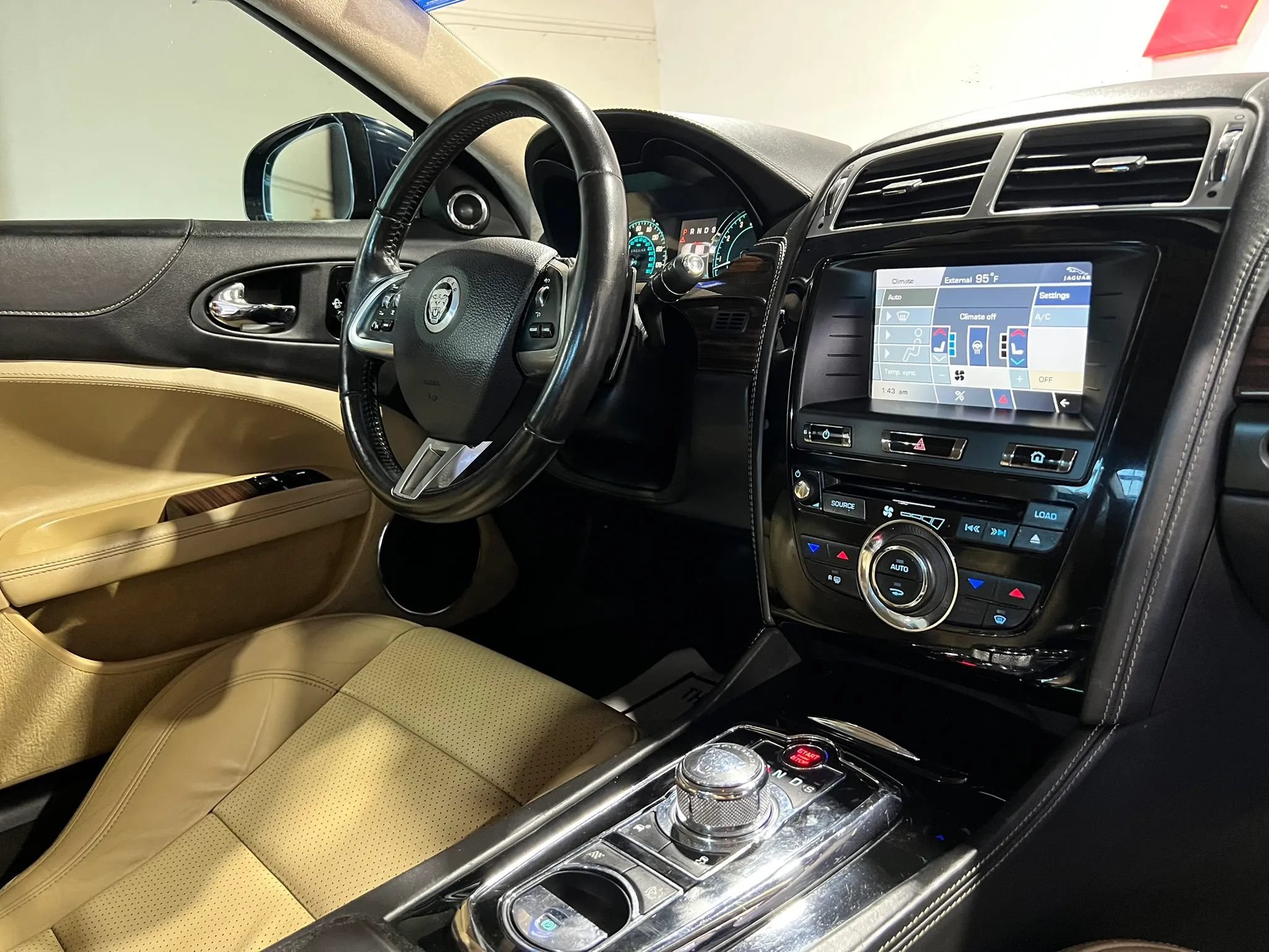 Used 2013 Jaguar XK Coupe RWD image 16