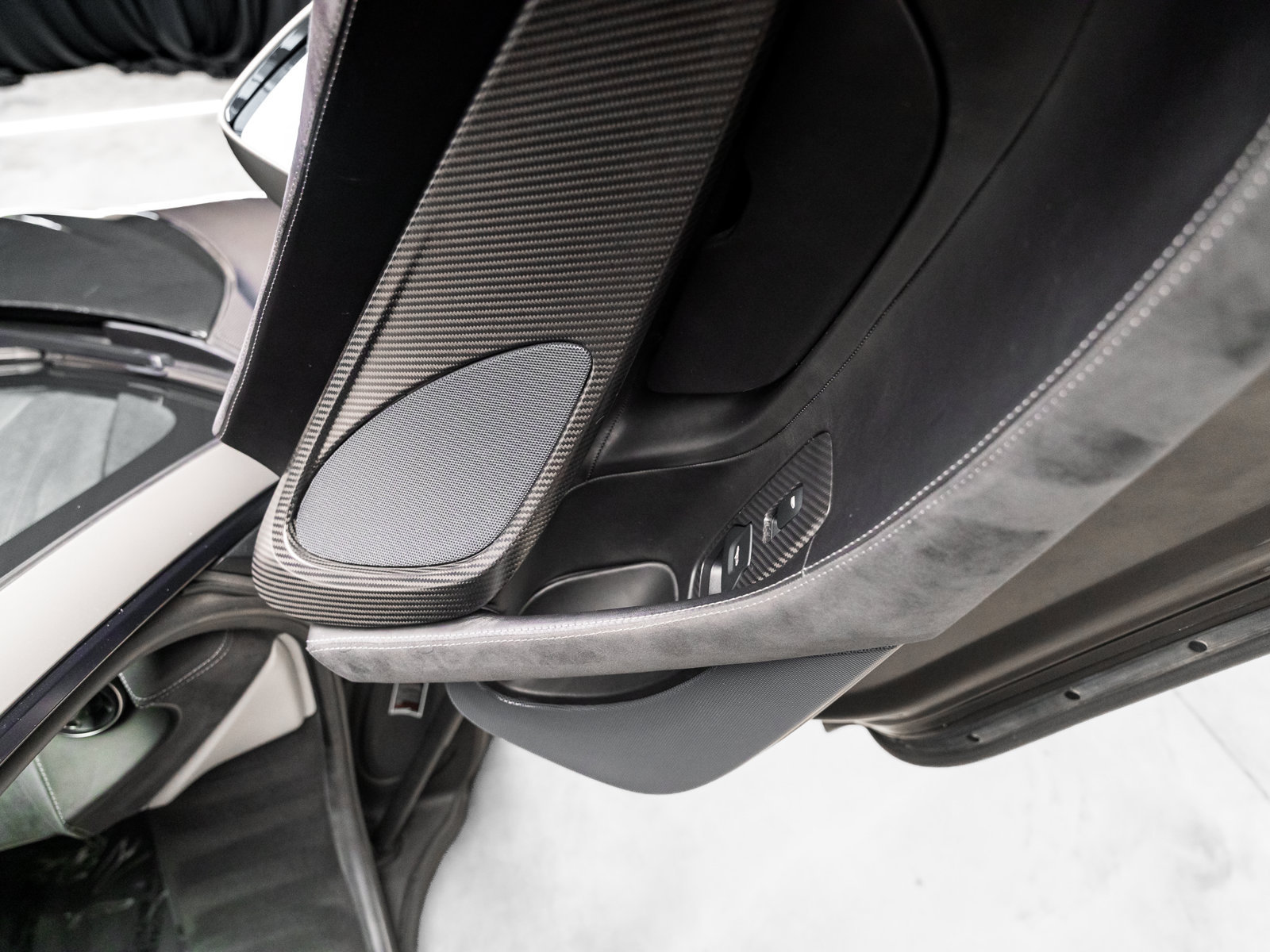 Used 2017 McLaren 570S Coupe RWD image 66