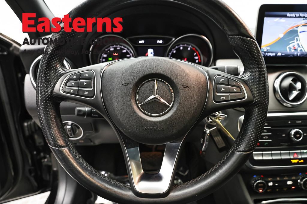 Used 2019 Mercedes-Benz GLA 250 4MATIC w/ Premium Package image 10
