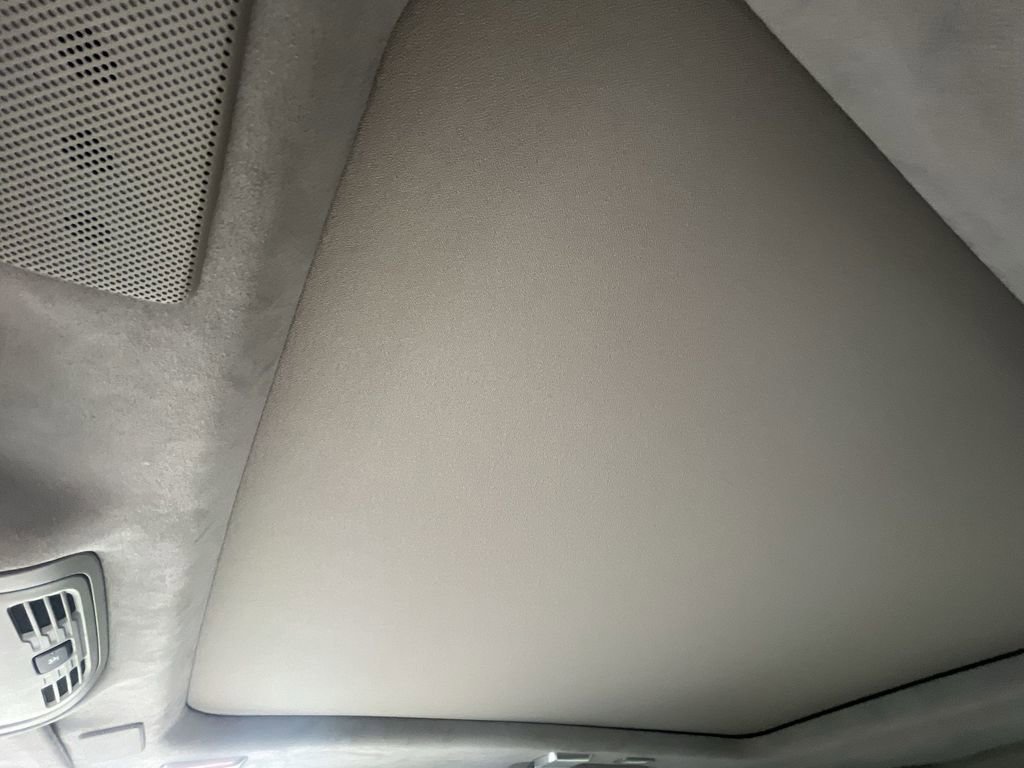 Used 2022 Cadillac Escalade ESV Premium Luxury Platinum w/ Heavy-Duty Trailer Package image 11