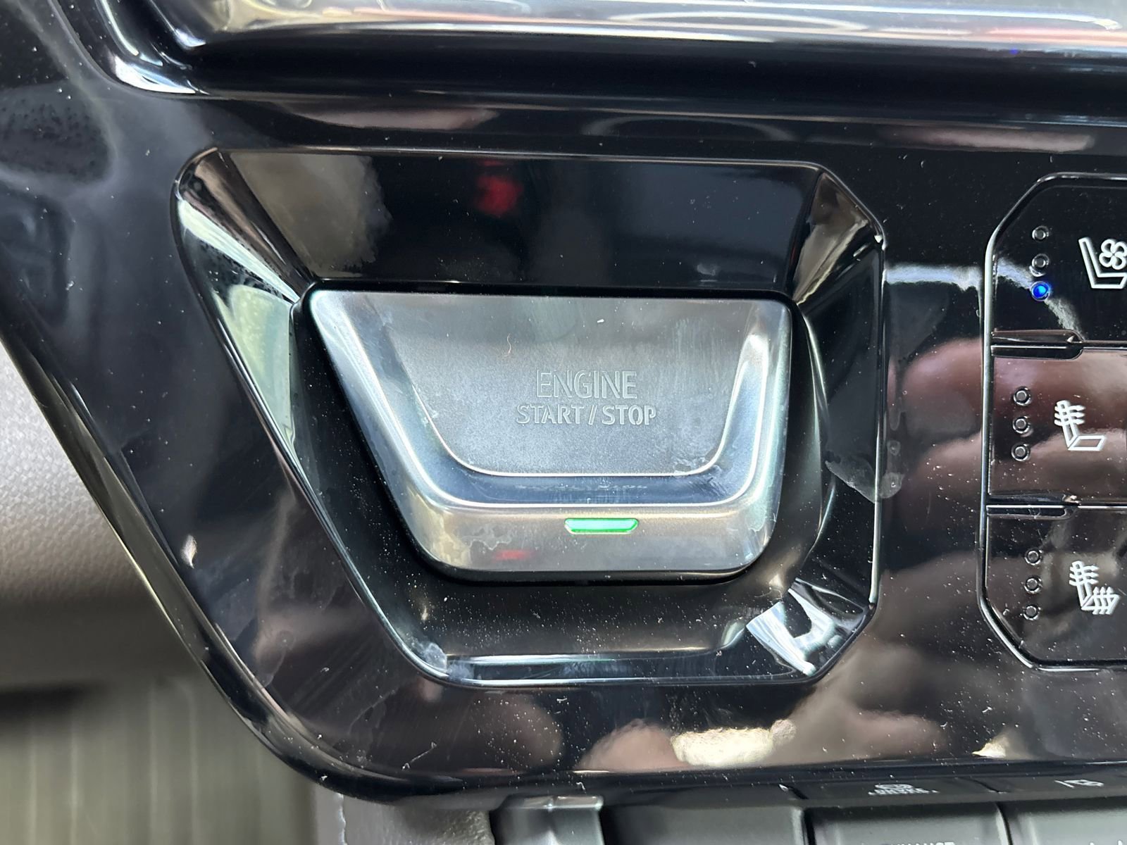 New 2026 GMC Sierra 2500 Denali w/ Denali Reserve Package image 19