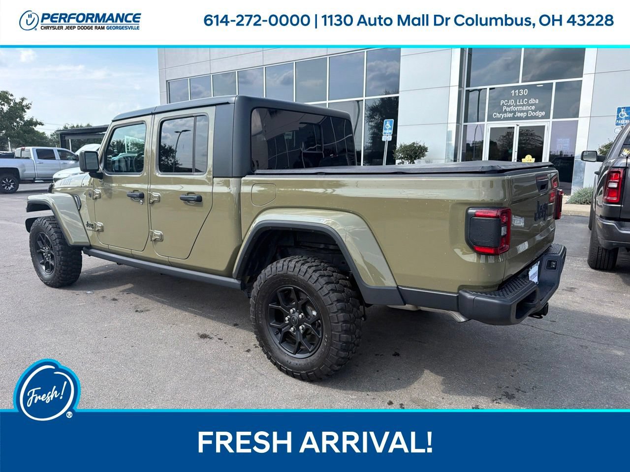 Certified 2025 Jeep Gladiator Sport AWD/4WD image 7