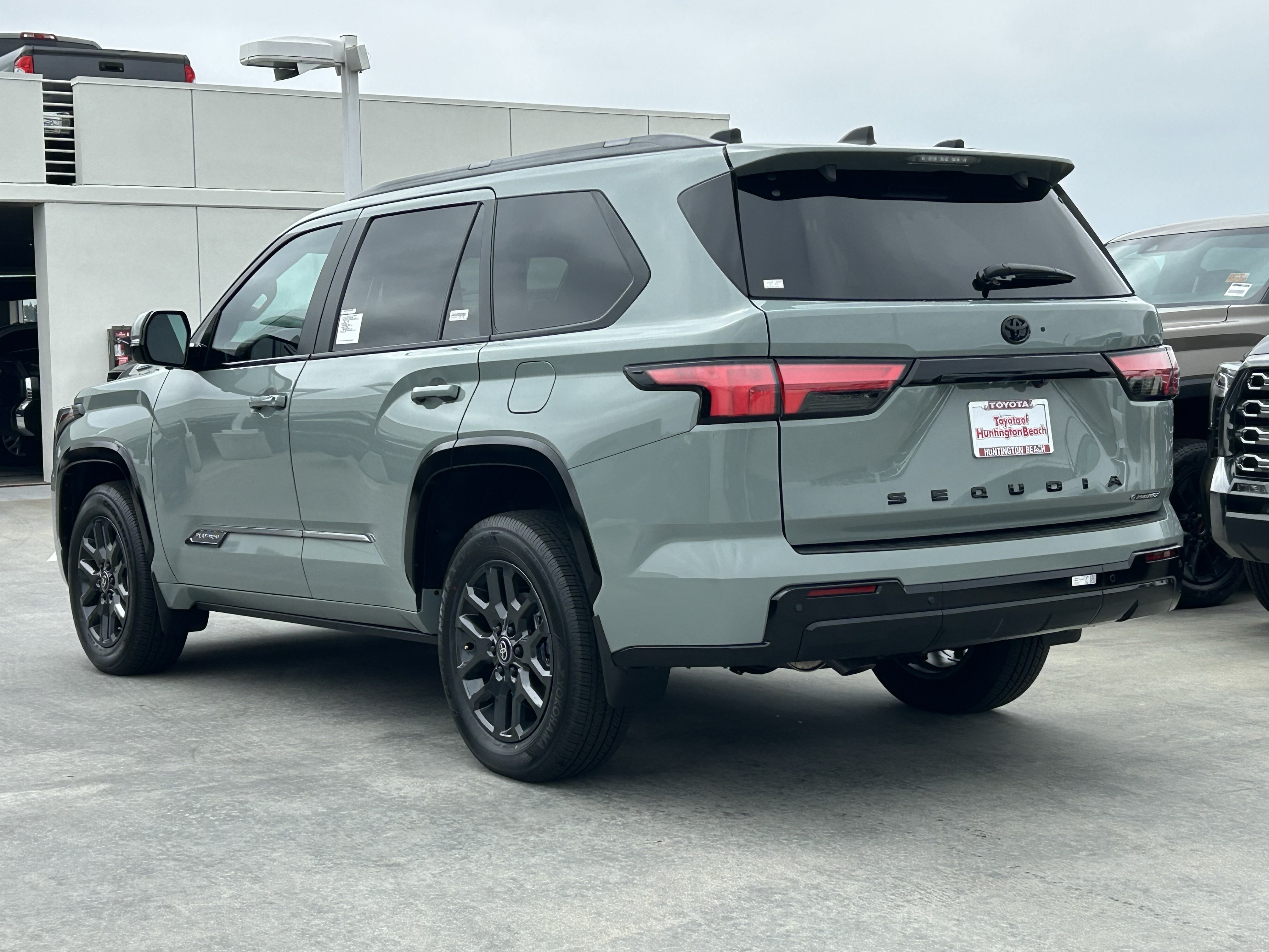 New 2026 Toyota Sequoia Platinum w/ Tow Technology Package AWD/4WD image 5