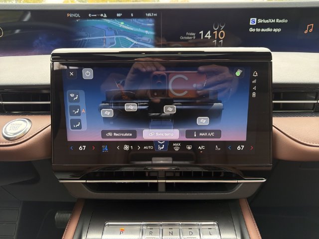 New 2026 Lincoln Nautilus Reserve AWD/4WD image 19