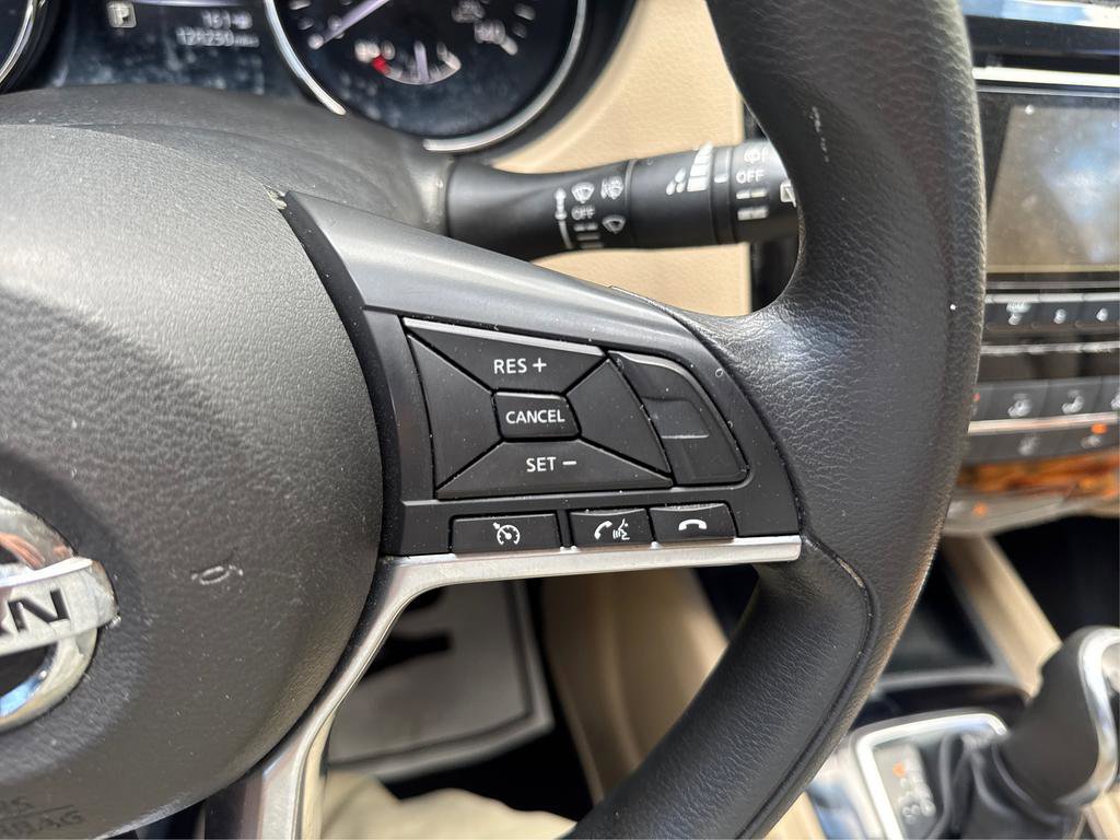 Used 2017 Nissan Rogue S w/ S Appearance Package image 23