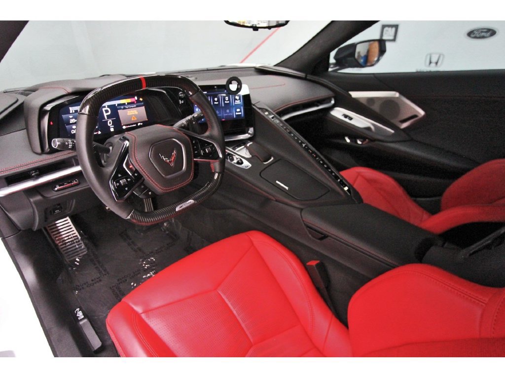 Used 2024 Chevrolet Corvette Z06 w/ Z07 Performance Package RWD image 7