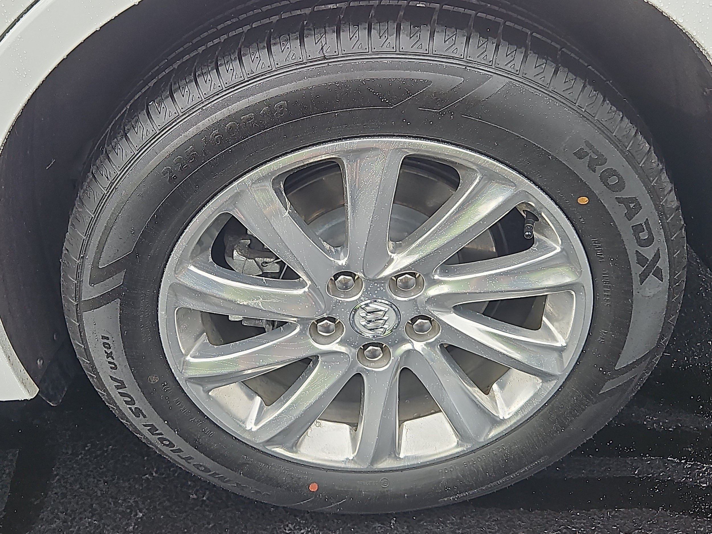 Used 2020 Buick Envision Essence FWD image 29