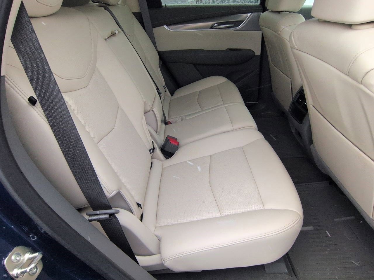 Certified 2024 Cadillac XT5 Premium Luxury image 22