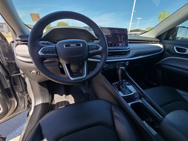 Used 2022 Jeep Compass Latitude image 15