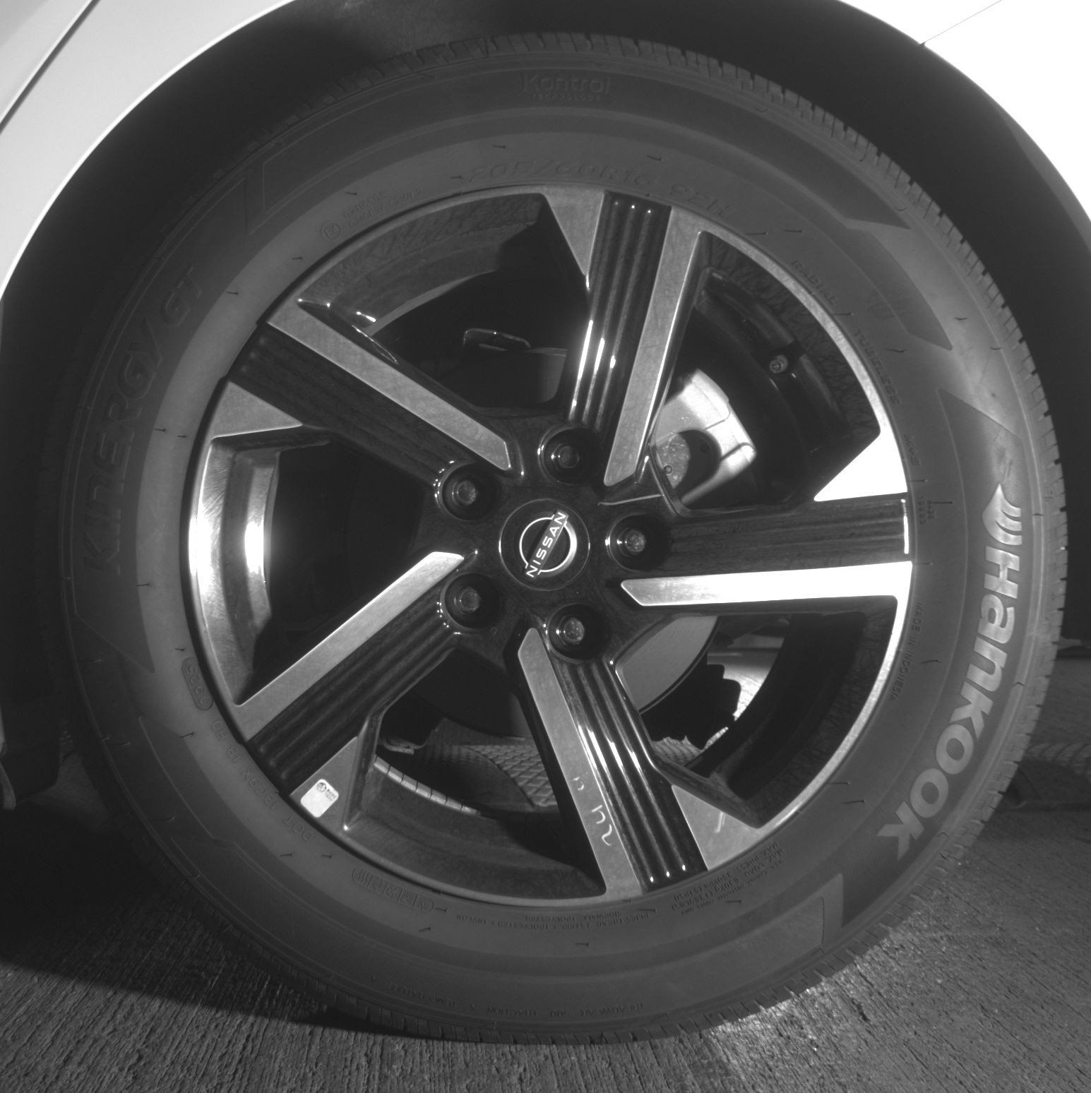 Used 2025 Nissan Sentra SV FWD image 14