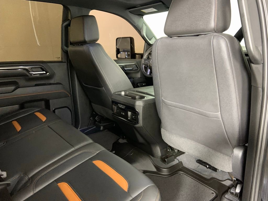 Used 2024 GMC Sierra 2500 AT4 w/ AT4 Premium Plus Package AWD/4WD image 13