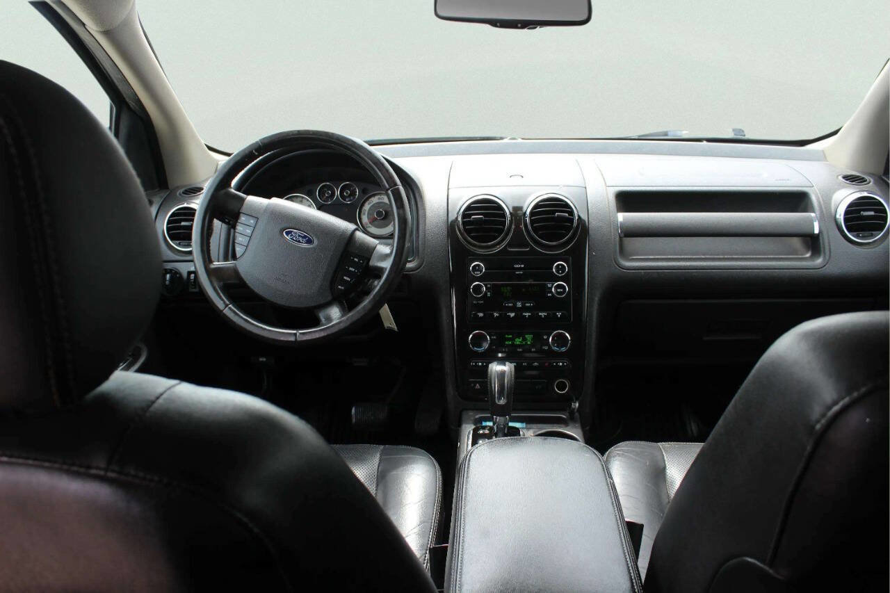 Used 2008 Ford Taurus X Limited FWD image 8