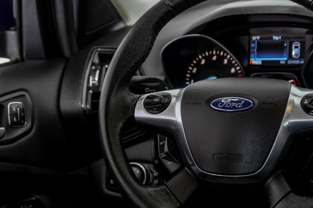 Used 2016 Ford Escape Titanium w/ Equipment Group 301A AWD/4WD image 14