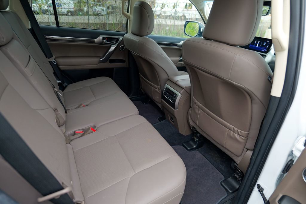 Used 2023 Lexus GX 460 Premium w/ Premium Plus Package AWD/4WD image 31