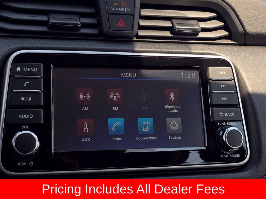 Used 2025 Nissan Versa S FWD image 15