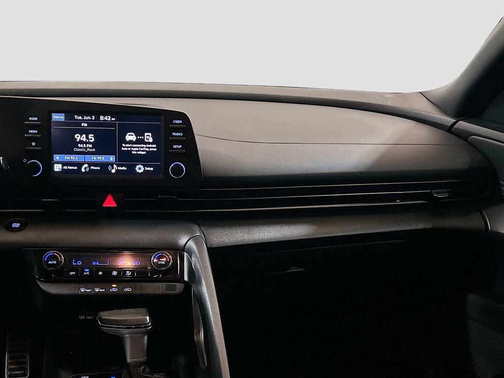 Used 2025 Hyundai Elantra Sport FWD image 19