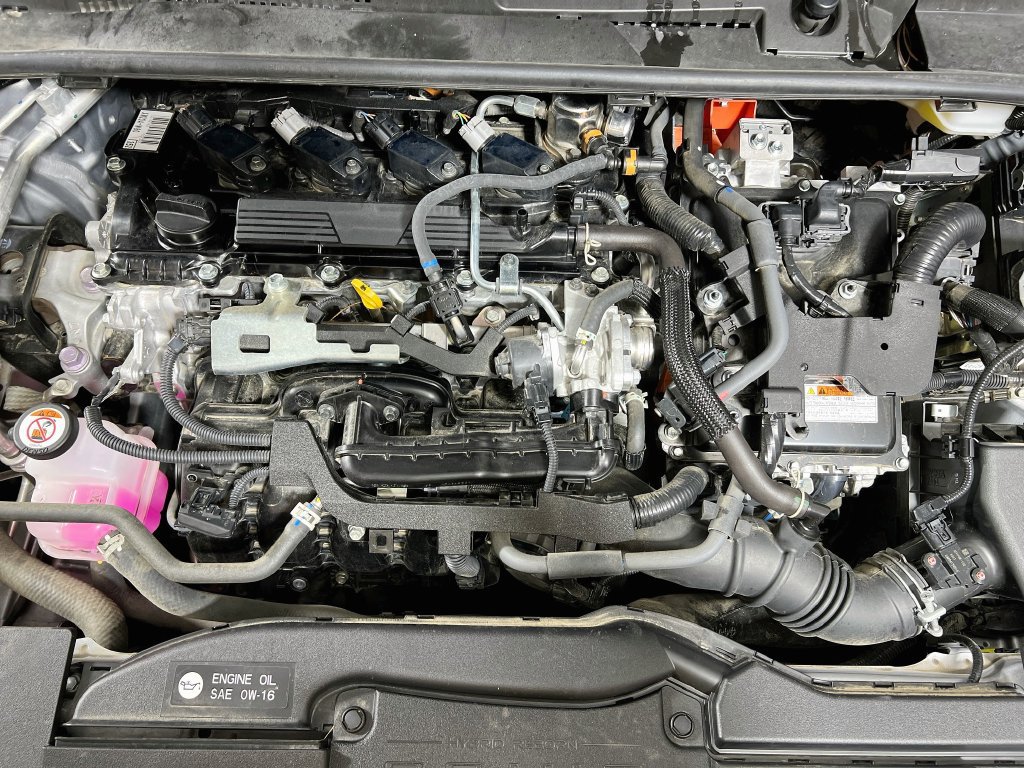 Certified 2025 Toyota Prius LE FWD image 26