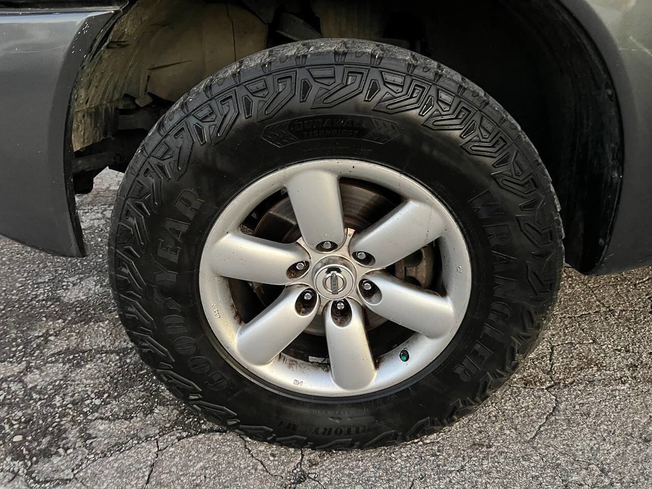 Used 2008 Nissan Titan SE image 30